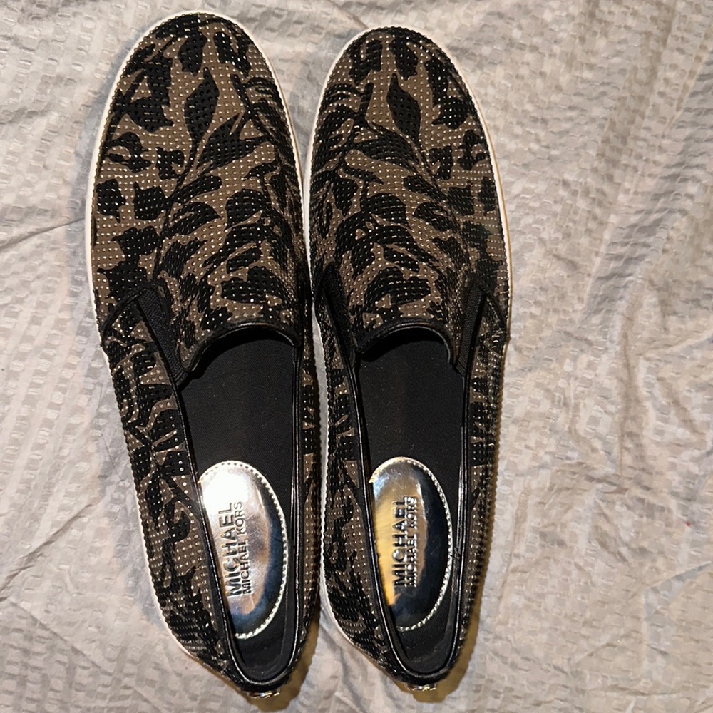 Michael kor Shoes size 10M